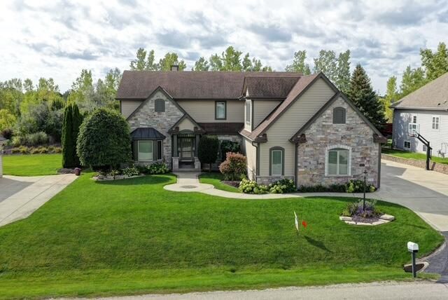 11011 W Meadowcreek DRIVE, Milwaukee, WI 53224