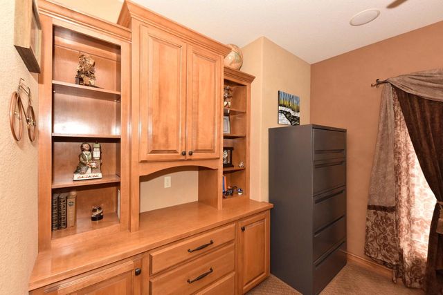 11011 W Meadowcreek DRIVE, Milwaukee, WI 53224