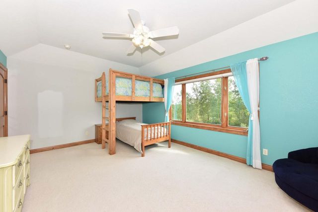 11011 W Meadowcreek DRIVE, Milwaukee, WI 53224