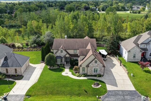 11011 W Meadowcreek DRIVE, Milwaukee, WI 53224