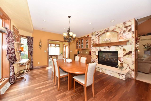 11011 W Meadowcreek DRIVE, Milwaukee, WI 53224