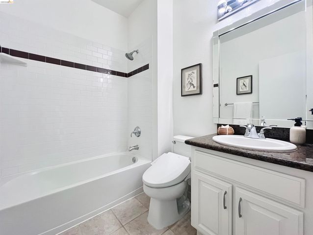 187 Shoreline Ct, Richmond, CA 94804