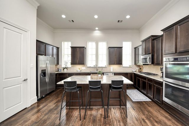 10928 Wrenwood Park, Houston, TX 77043