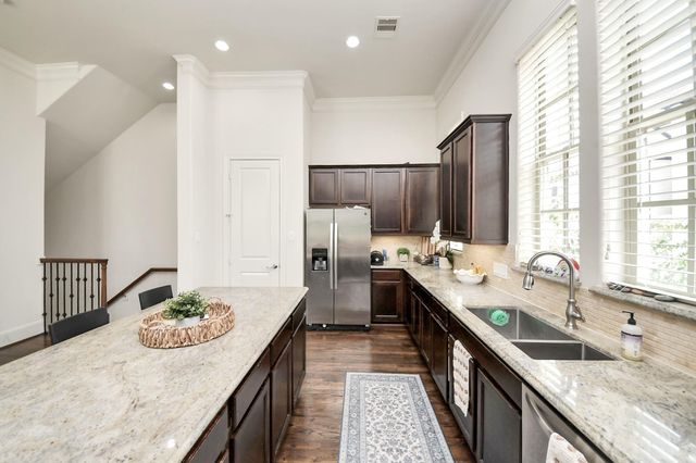 10928 Wrenwood Park, Houston, TX 77043