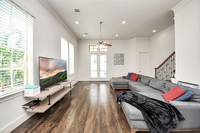 10928 Wrenwood Park, Houston, TX 77043