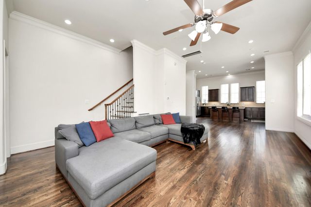 10928 Wrenwood Park, Houston, TX 77043