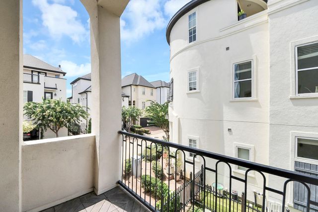 10928 Wrenwood Park, Houston, TX 77043