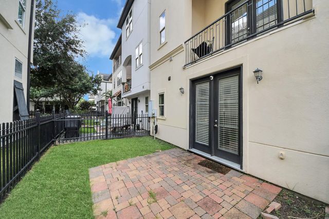 10928 Wrenwood Park, Houston, TX 77043