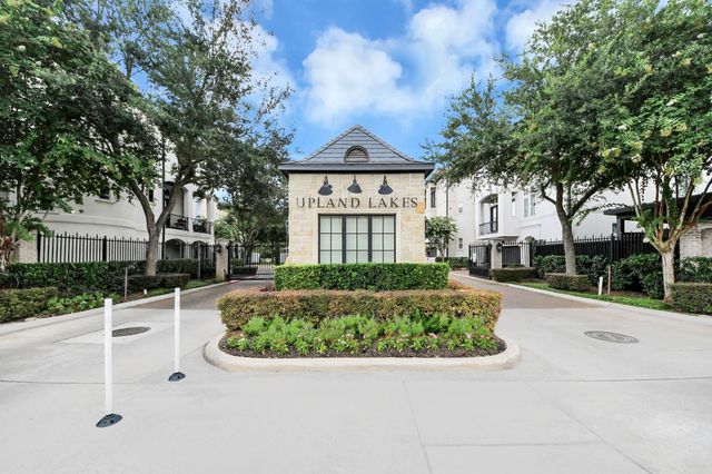 10928 Wrenwood Park, Houston, TX 77043