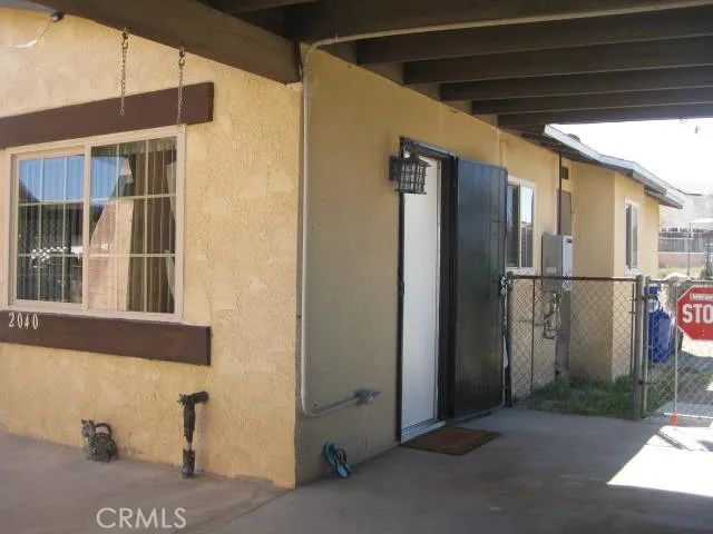 2040 Yosemite Drive, Barstow, CA 92311