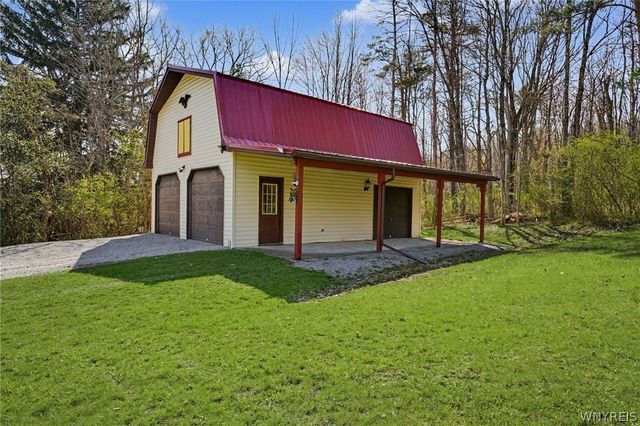 1599 Hubbard Road, Aurora, NY 14052