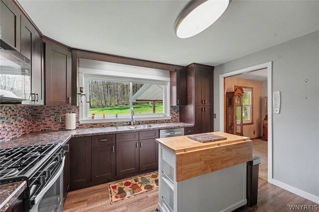 1599 Hubbard Road, Aurora, NY 14052
