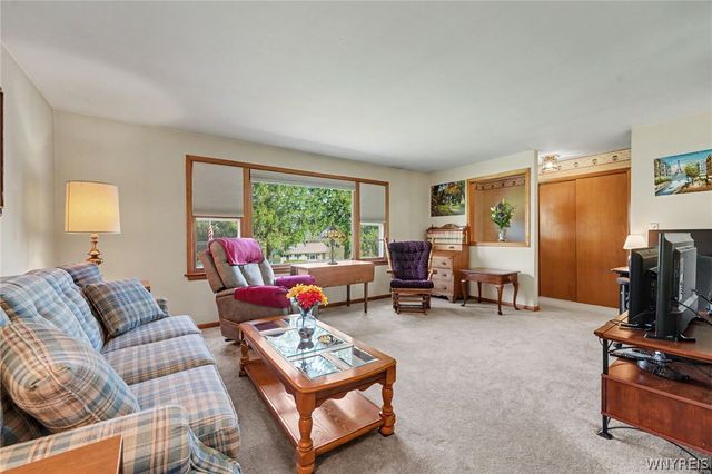 1599 Hubbard Road, Aurora, NY 14052