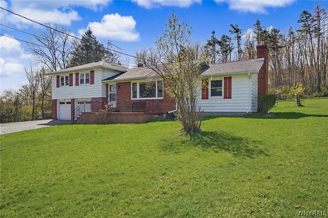 1599 Hubbard Road, Aurora, NY 14052