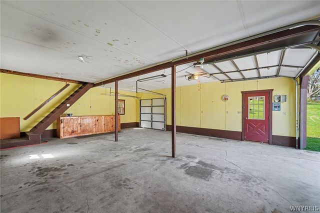 1599 Hubbard Road, Aurora, NY 14052