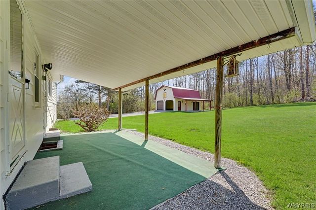 1599 Hubbard Road, Aurora, NY 14052