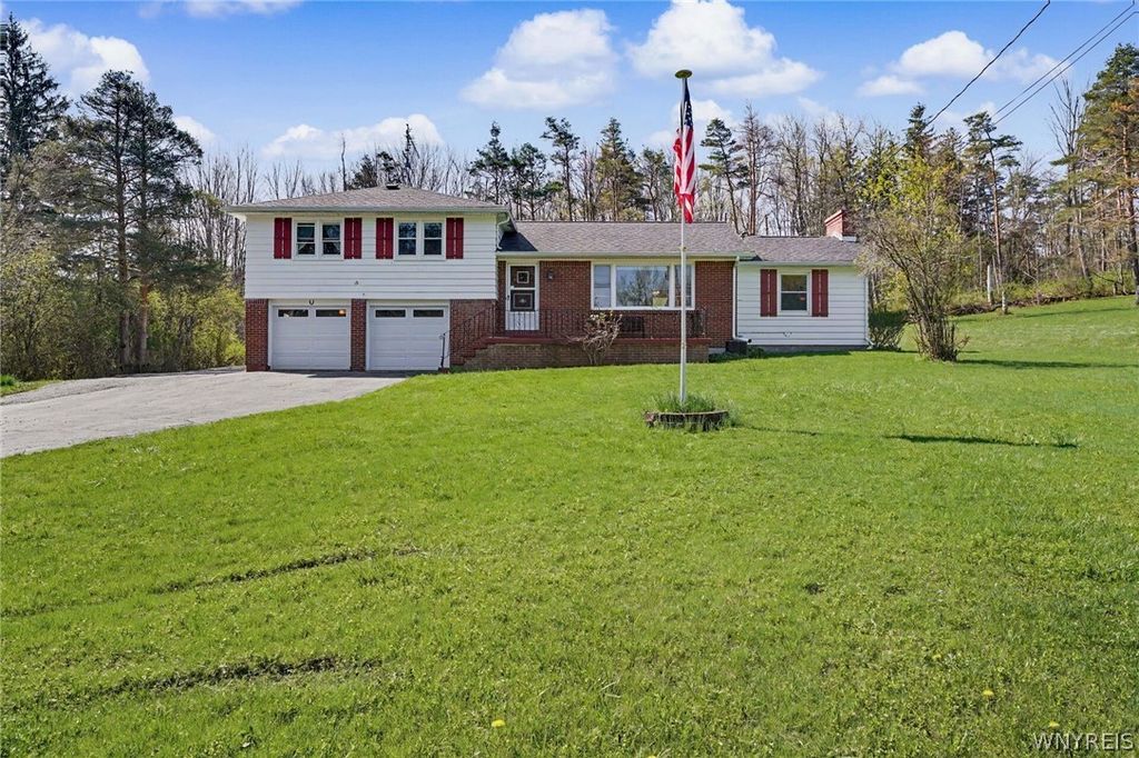 1599 Hubbard Road, Aurora, NY 14052