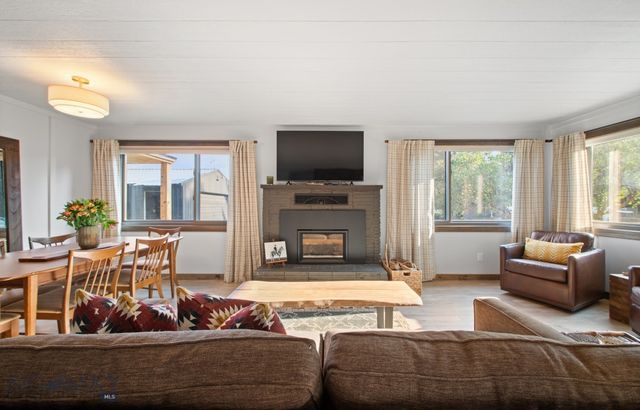 4948 US Highway 89 S, Livingston, MT 59047