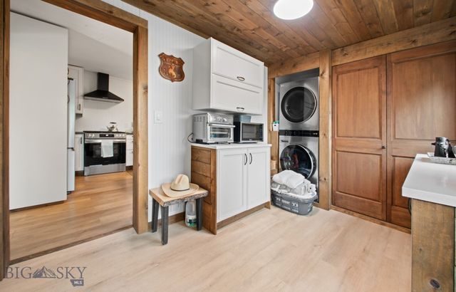 4948 US Highway 89 S, Livingston, MT 59047