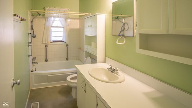 8126 E 36th Street, Indianapolis, IN 46226