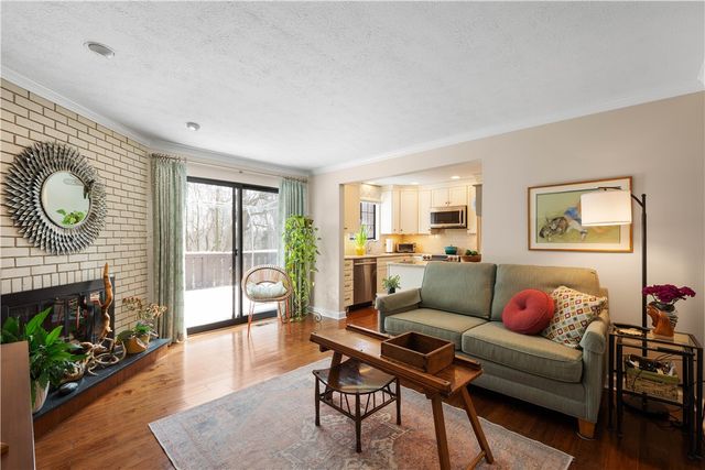 407 Sewickley Heights Dr, Aleppo, PA 15143