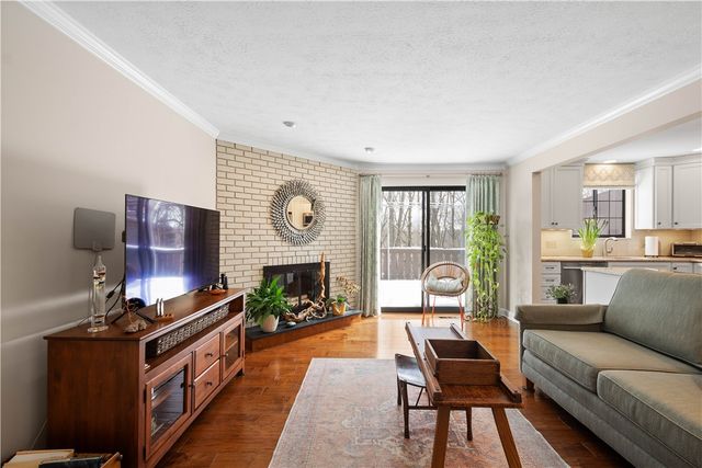 407 Sewickley Heights Dr, Aleppo, PA 15143