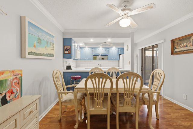 9 Atrium Circle C, Atlantis, FL 33462