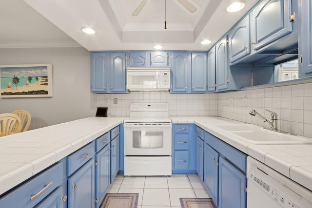 9 Atrium Circle C, Atlantis, FL 33462