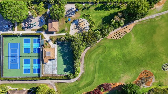 9 Atrium Circle C, Atlantis, FL 33462