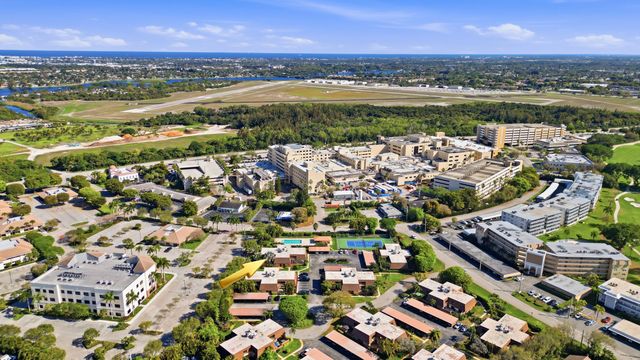 9 Atrium Circle C, Atlantis, FL 33462