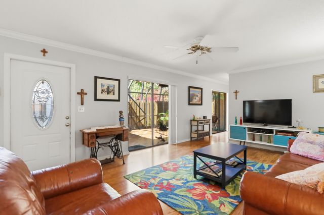 9 Atrium Circle C, Atlantis, FL 33462