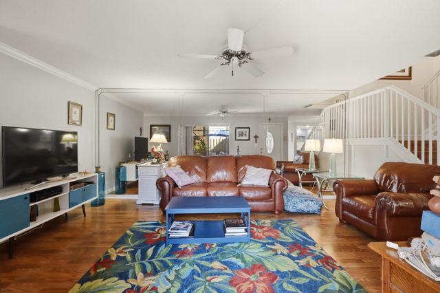 9 Atrium Circle C, Atlantis, FL 33462