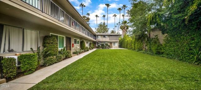 720 E Mountain Street 15, Pasadena, CA 91104