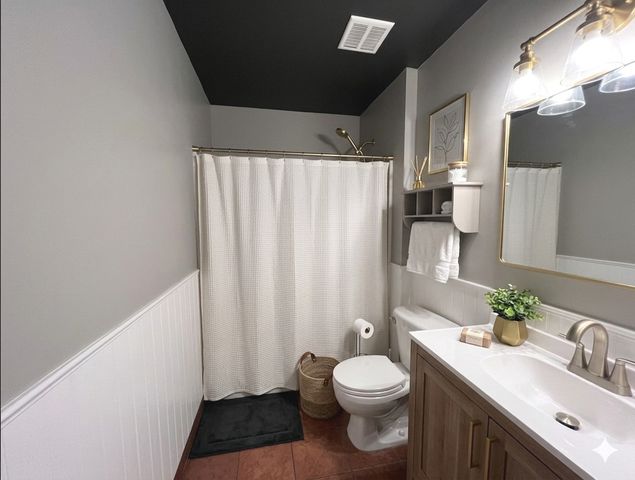 2409 Geneva Lane, Montgomery, IL 60538