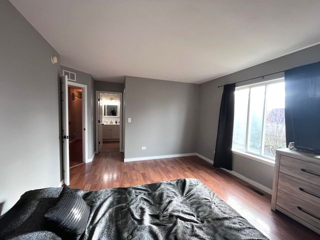 2409 Geneva Lane, Montgomery, IL 60538