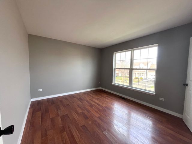 2409 Geneva Lane, Montgomery, IL 60538