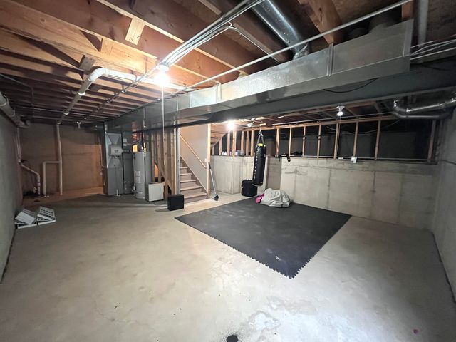 2409 Geneva Lane, Montgomery, IL 60538