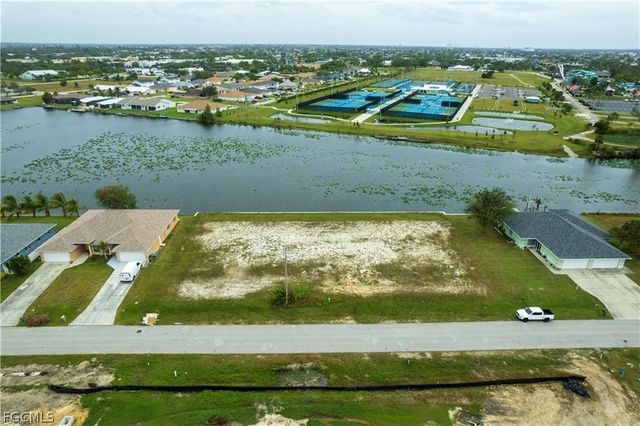 503 SW 3rd CT, Cape Coral, FL 33991