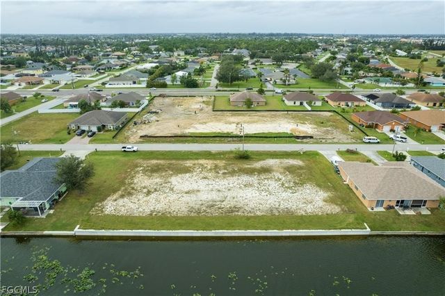 503 SW 3rd CT, Cape Coral, FL 33991