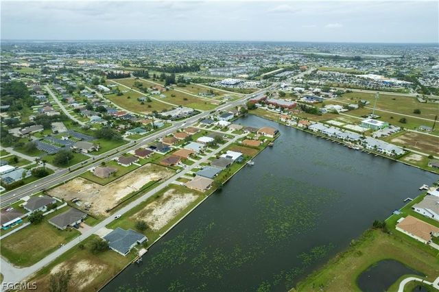 503 SW 3rd CT, Cape Coral, FL 33991
