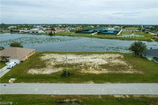 503 SW 3rd CT, Cape Coral, FL 33991