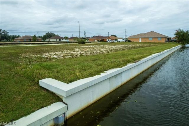 503 SW 3rd CT, Cape Coral, FL 33991