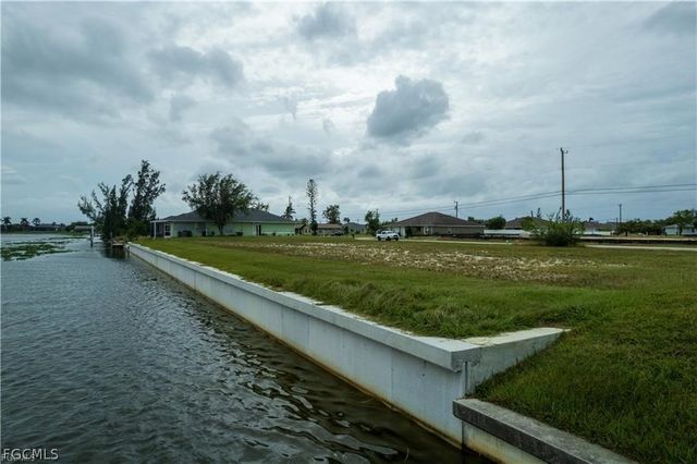 503 SW 3rd CT, Cape Coral, FL 33991