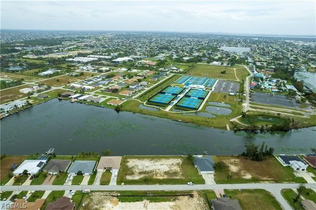 503 SW 3rd CT, Cape Coral, FL 33991