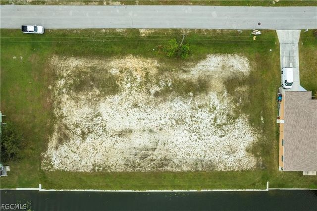 503 SW 3rd CT, Cape Coral, FL 33991