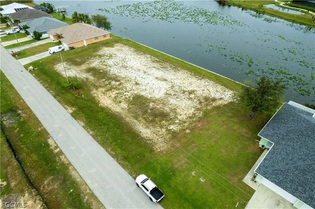 503 SW 3rd CT, Cape Coral, FL 33991