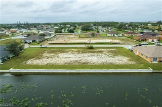 503 SW 3rd CT, Cape Coral, FL 33991