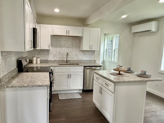 283 Hill Street, Murphy, NC 28906