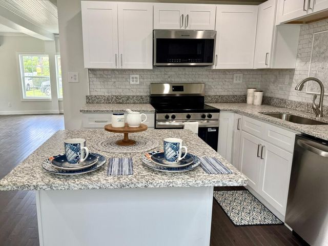 283 Hill Street, Murphy, NC 28906