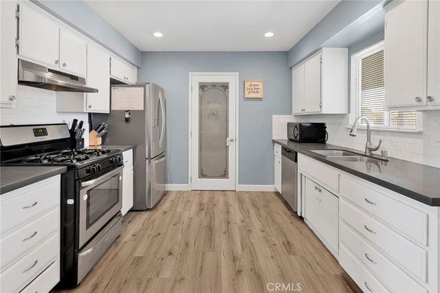 12575 Tesuque Road, Apple Valley, CA 92308